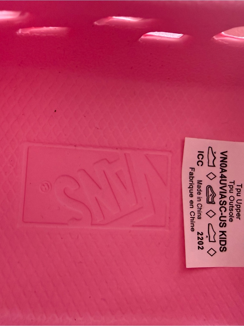 New Vans Kids Size 3 Pink Foam Crocs - Bright Bubblegum Pink - Picture 5 of 6